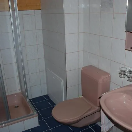 Appartment & Taxi Tirana Samnaun Habitación foto