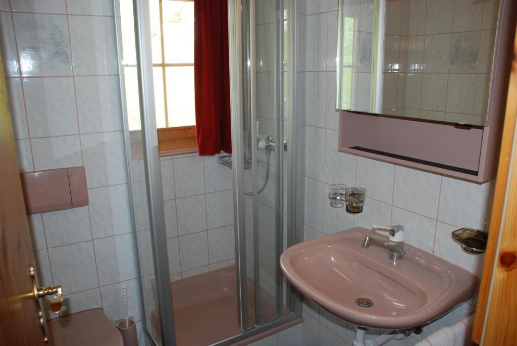 Apartment & Taxi Tirana